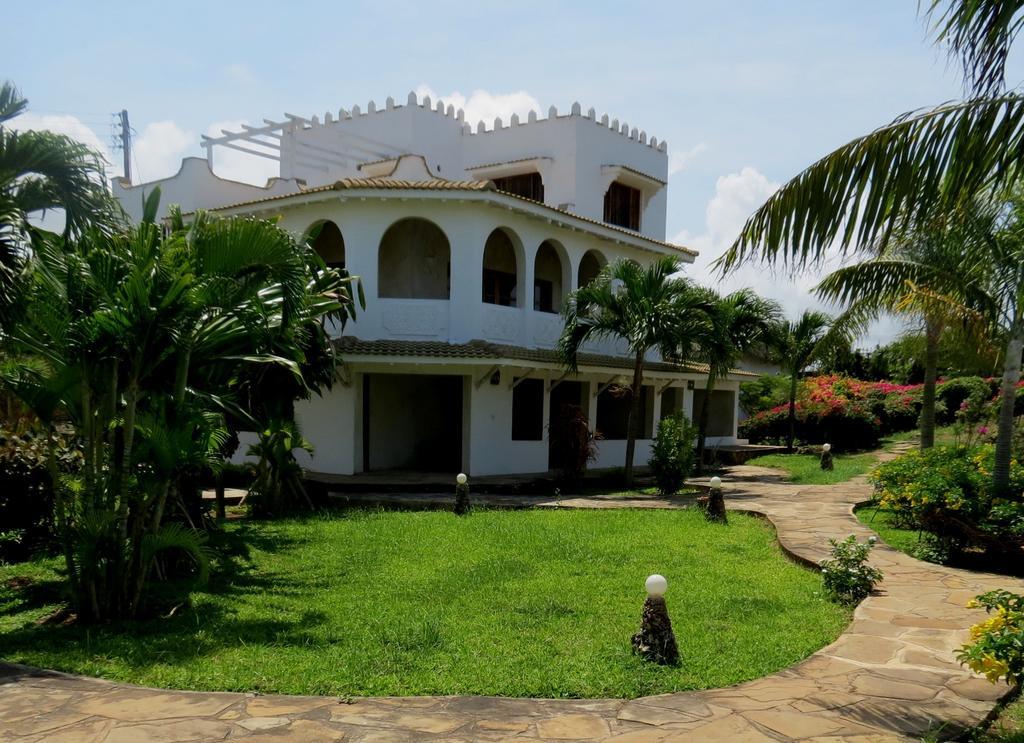 Kibali Villas Resort Малинди Екстериор снимка