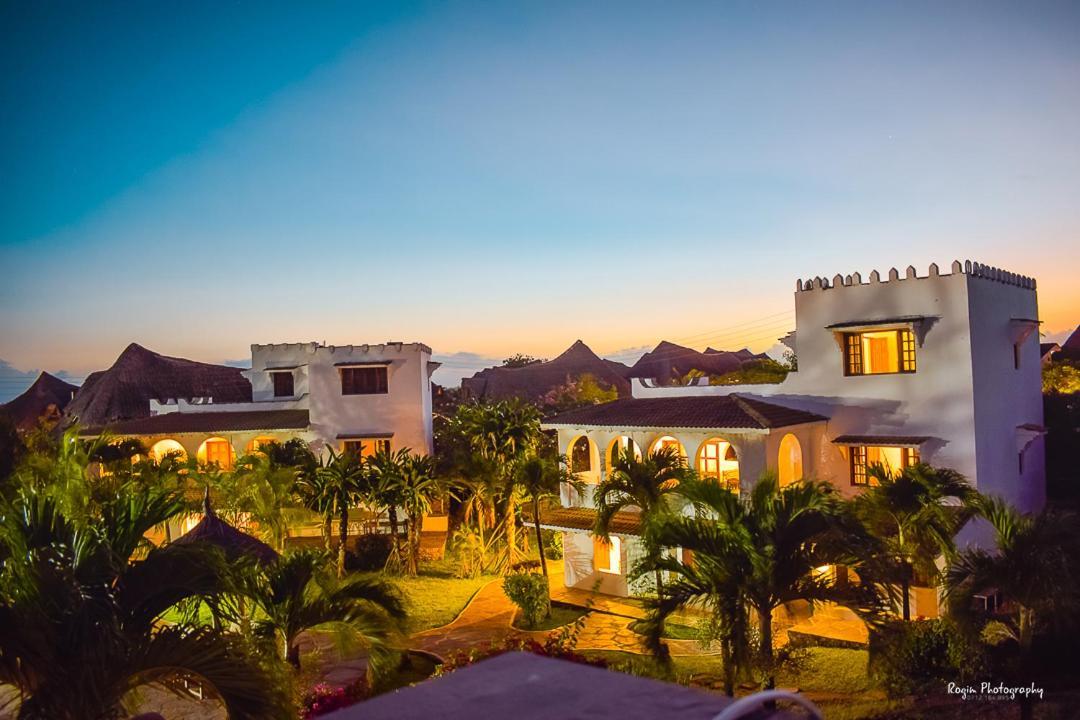 Kibali Villas Resort Малинди Екстериор снимка